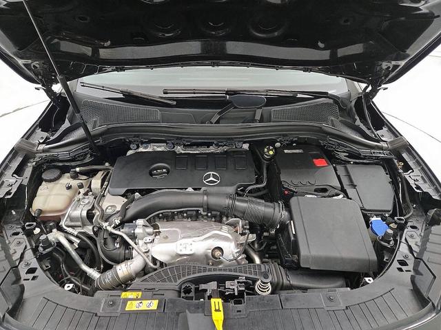 Photo of 2021 White Mercedes-Benz GLA 250