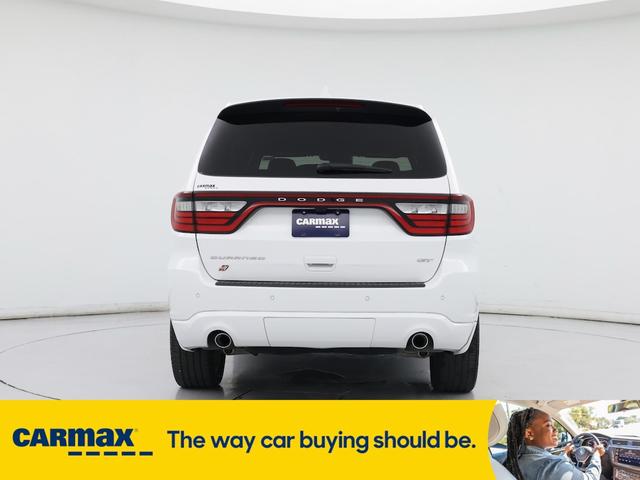 Photo of 2022 White Dodge Durango