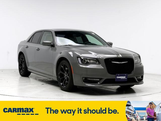 2019 Chrysler 300