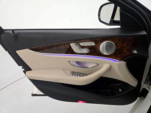 Photo of 2020 Pearl Mercedes-Benz E-Class