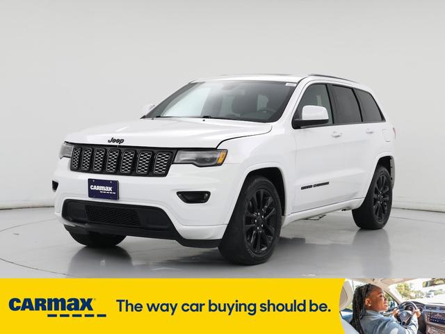 Photo of 2021 White Jeep Grand Cherokee