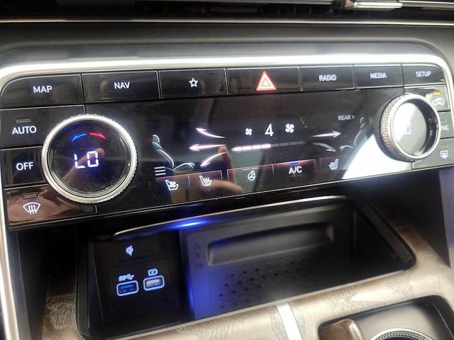 Photo of 2021 Silver Genesis GV80