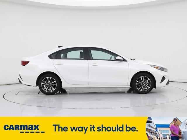 Photo of 2024 White Kia Forte