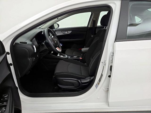 Photo of 2024 White Kia Forte