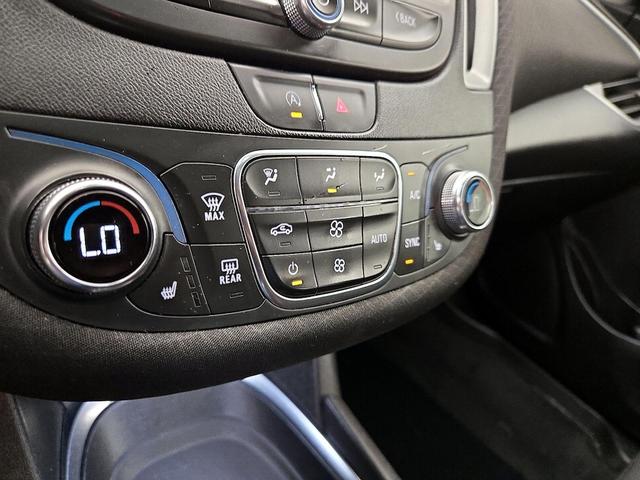 Photo of 2022 Gold Chevrolet Malibu