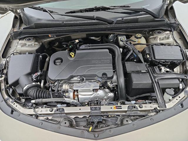 Photo of 2022 Gold Chevrolet Malibu