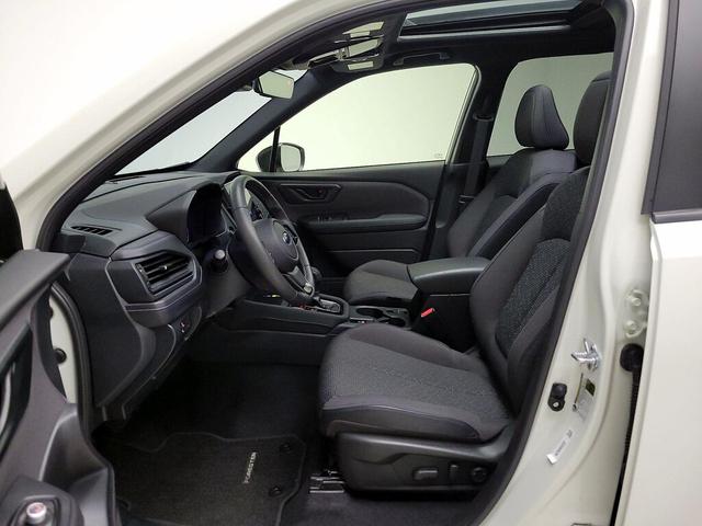 Photo of 2025 White Subaru Forester