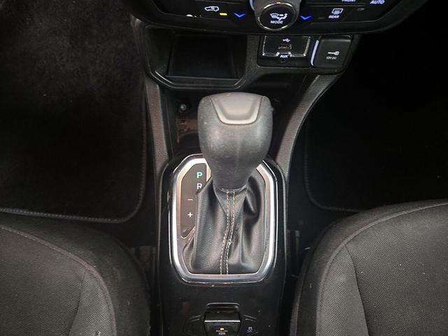 Photo of 2021 Red Jeep Renegade