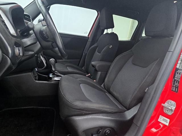 Photo of 2021 Red Jeep Renegade