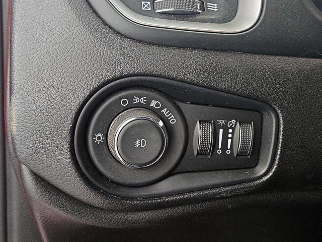 Photo of 2021 Red Jeep Renegade