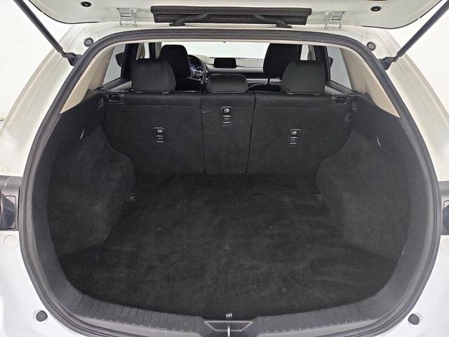 Photo of 2018 White Mazda CX-5