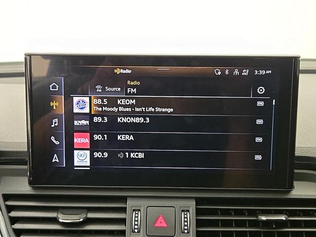 Photo of 2023 Black Audi Q5