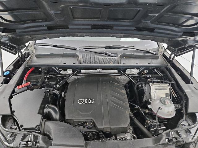 Photo of 2023 Black Audi Q5
