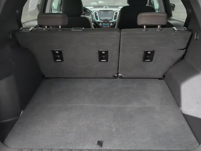 Photo of 2018 Summit White Chevrolet Equinox