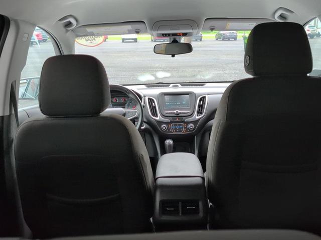 Photo of 2018 Summit White Chevrolet Equinox