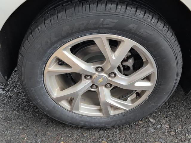 Photo of 2018 Summit White Chevrolet Equinox