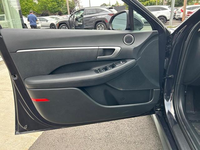 Photo of 2025 Carbon Blue Hyundai SONATA