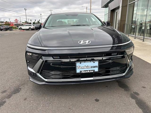 Photo of 2025 Carbon Blue Hyundai SONATA
