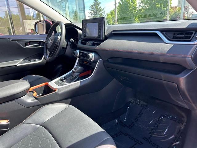 Photo of 2022 Red Toyota RAV4