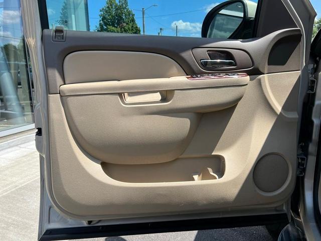 Photo of 2012 Gold Mist Metallic GMC Yukon