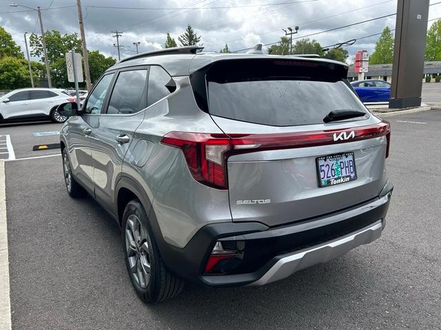 Photo of 2024 Steel Gray Kia Seltos