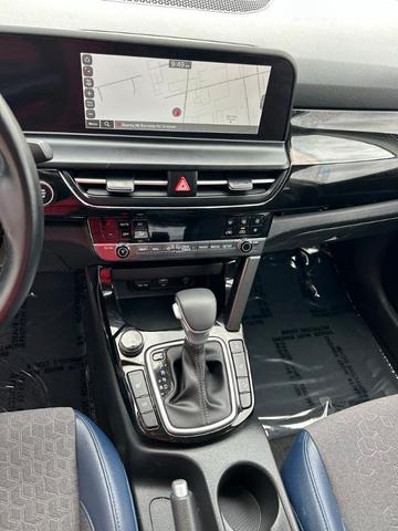 Photo of 2024 Steel Gray Kia Seltos