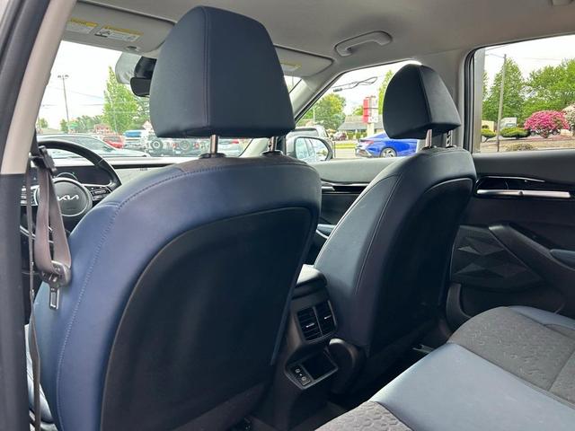 Photo of 2024 Steel Gray Kia Seltos