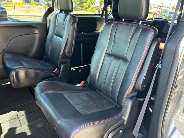 Photo of 2016 Billet Silver Metallic Clearcoat Dodge Grand Caravan