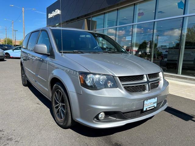 Photo of 2016 Billet Silver Metallic Clearcoat Dodge Grand Caravan