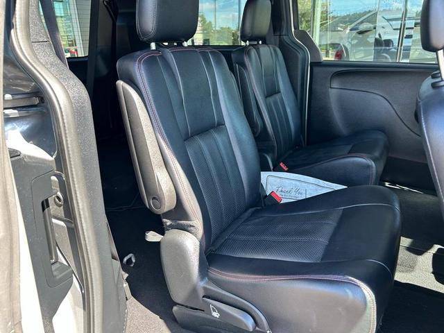 Photo of 2016 Billet Silver Metallic Clearcoat Dodge Grand Caravan
