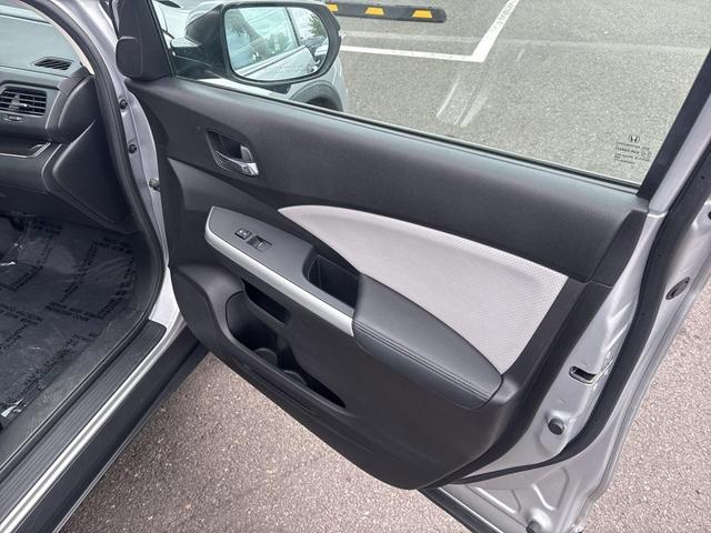 Photo of 2016 Silver Honda CR-V