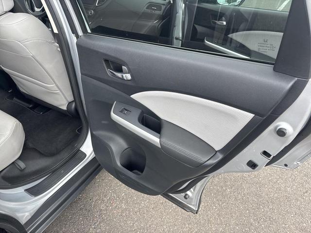 Photo of 2016 Silver Honda CR-V