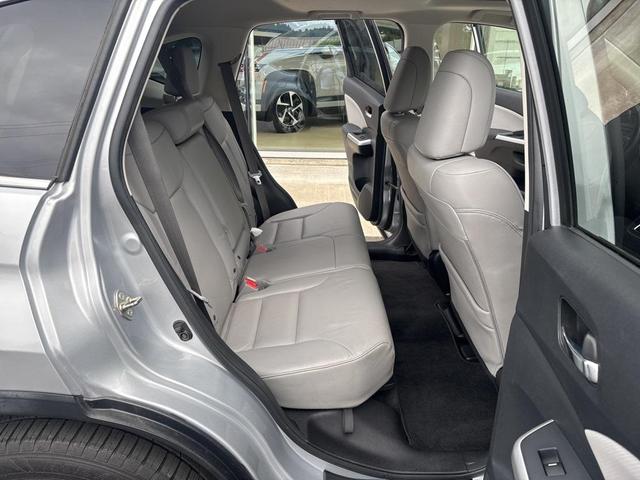 Photo of 2016 Silver Honda CR-V