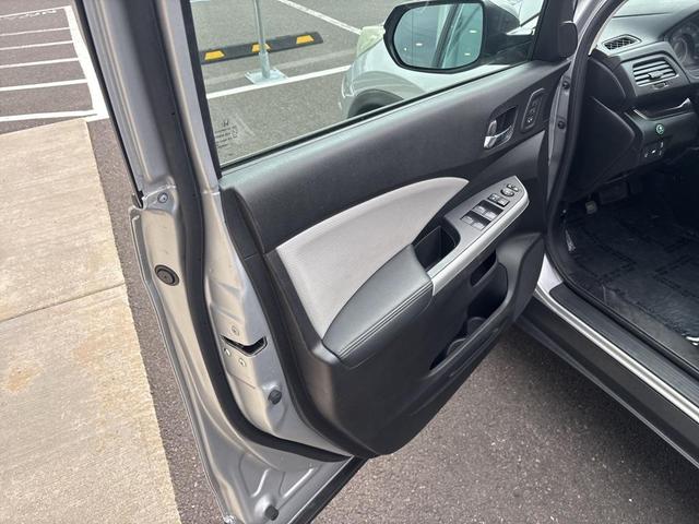Photo of 2016 Silver Honda CR-V