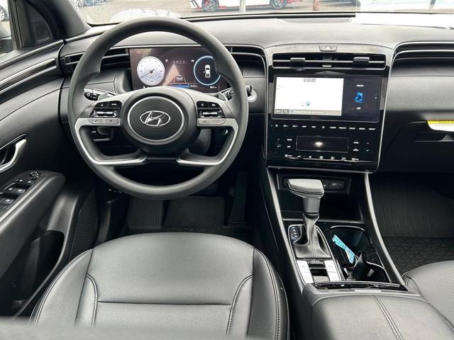 Photo of 2024 Phantom Black Hyundai SANTA CRUZ