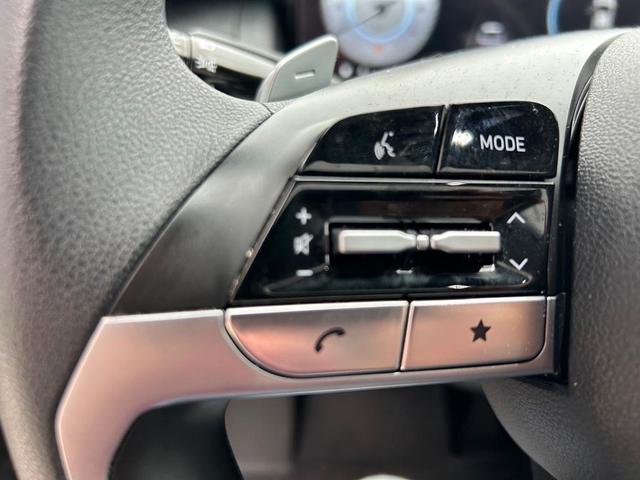Photo of 2024 Phantom Black Hyundai SANTA CRUZ