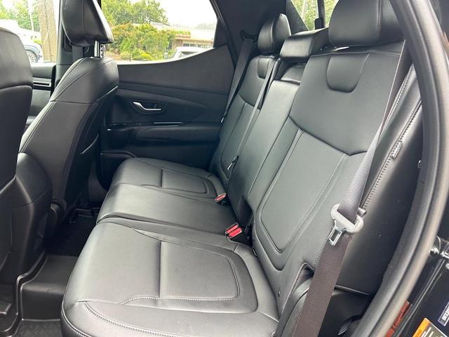 Photo of 2024 Phantom Black Hyundai SANTA CRUZ