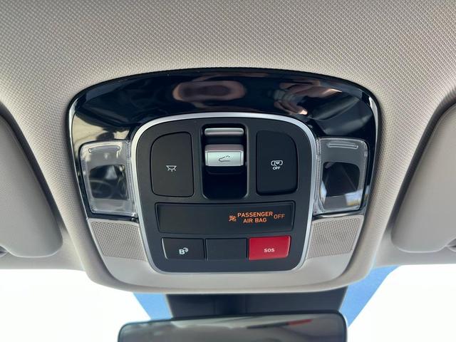 Photo of 2025 Ash Black Hyundai TUCSON Hybrid