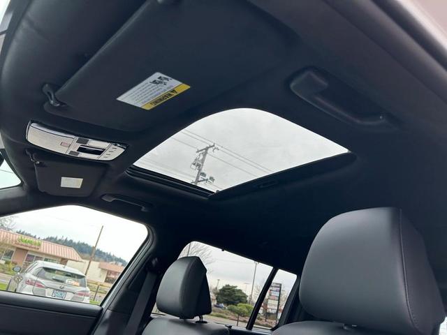 Photo of 2025 White Hyundai SANTA FE HEV