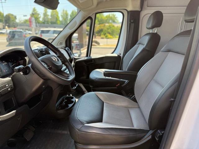 Photo of 2023 Bright White Clearcoat RAM ProMaster 2500