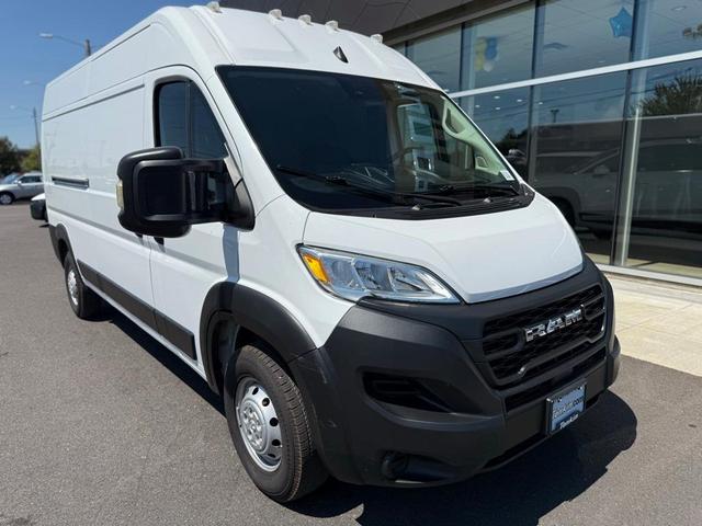 Photo of 2023 Bright White Clearcoat RAM ProMaster 2500