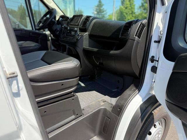 Photo of 2023 Bright White Clearcoat RAM ProMaster 2500