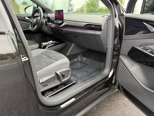 Photo of 2021 Mythos Black Volkswagen ID.4