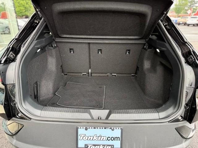 Photo of 2021 Mythos Black Volkswagen ID.4