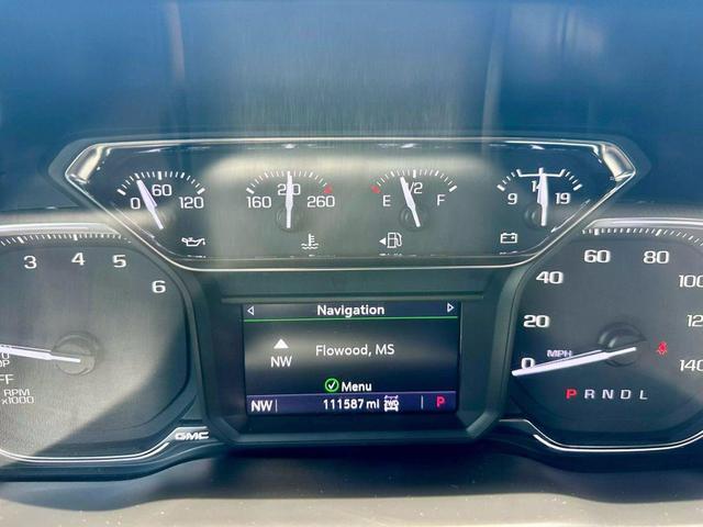 Photo of 2021 Summit White GMC Sierra 1500