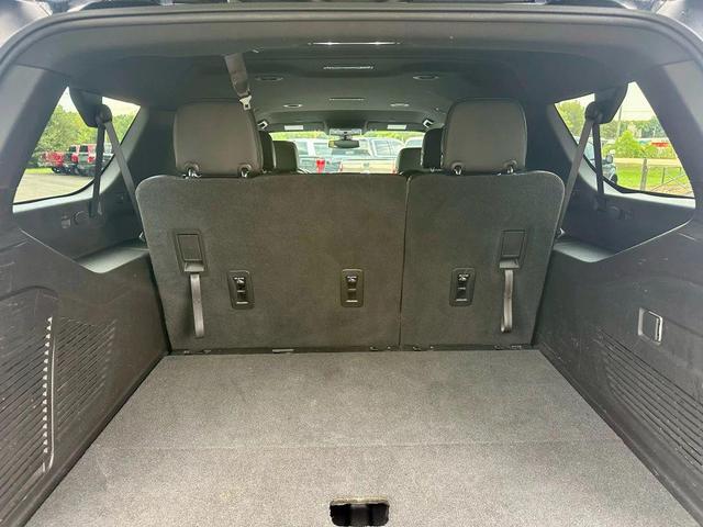 Photo of 2021 Black Chevrolet Suburban