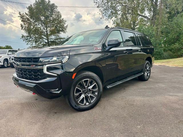 Photo of 2021 Black Chevrolet Suburban