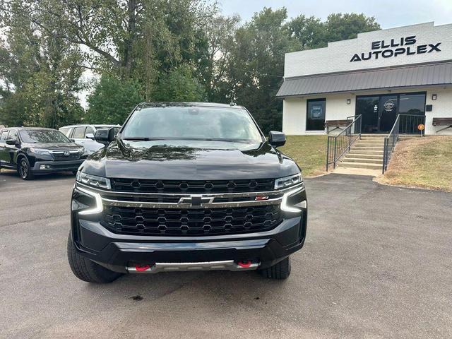 Photo of 2021 Black Chevrolet Suburban