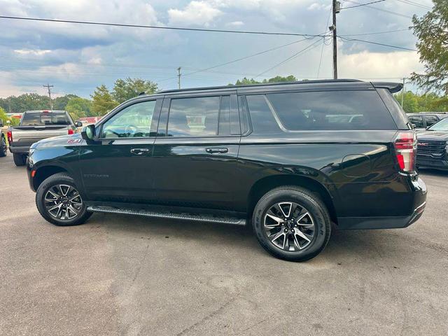 Photo of 2021 Black Chevrolet Suburban