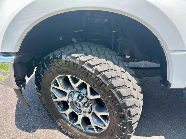 Photo of 2021 WHITE Ford F-250